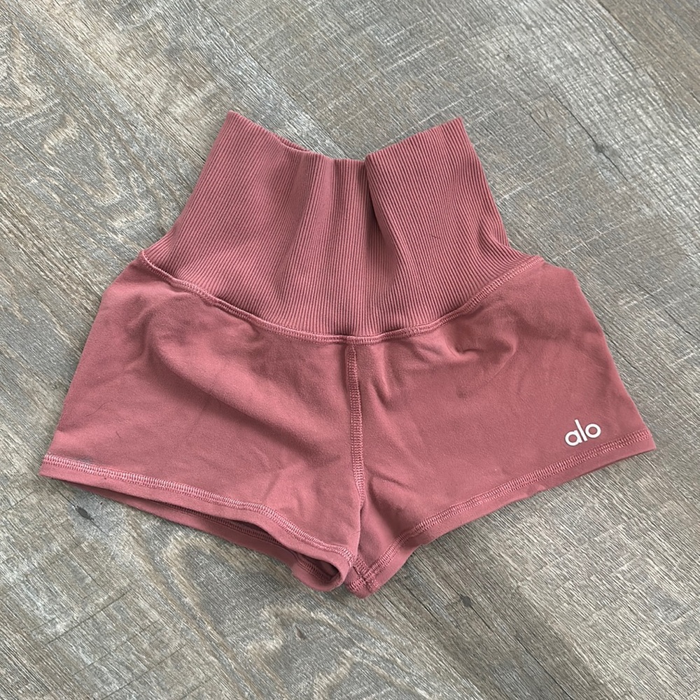 Alo Yoga high waist aura shorts in rosewood